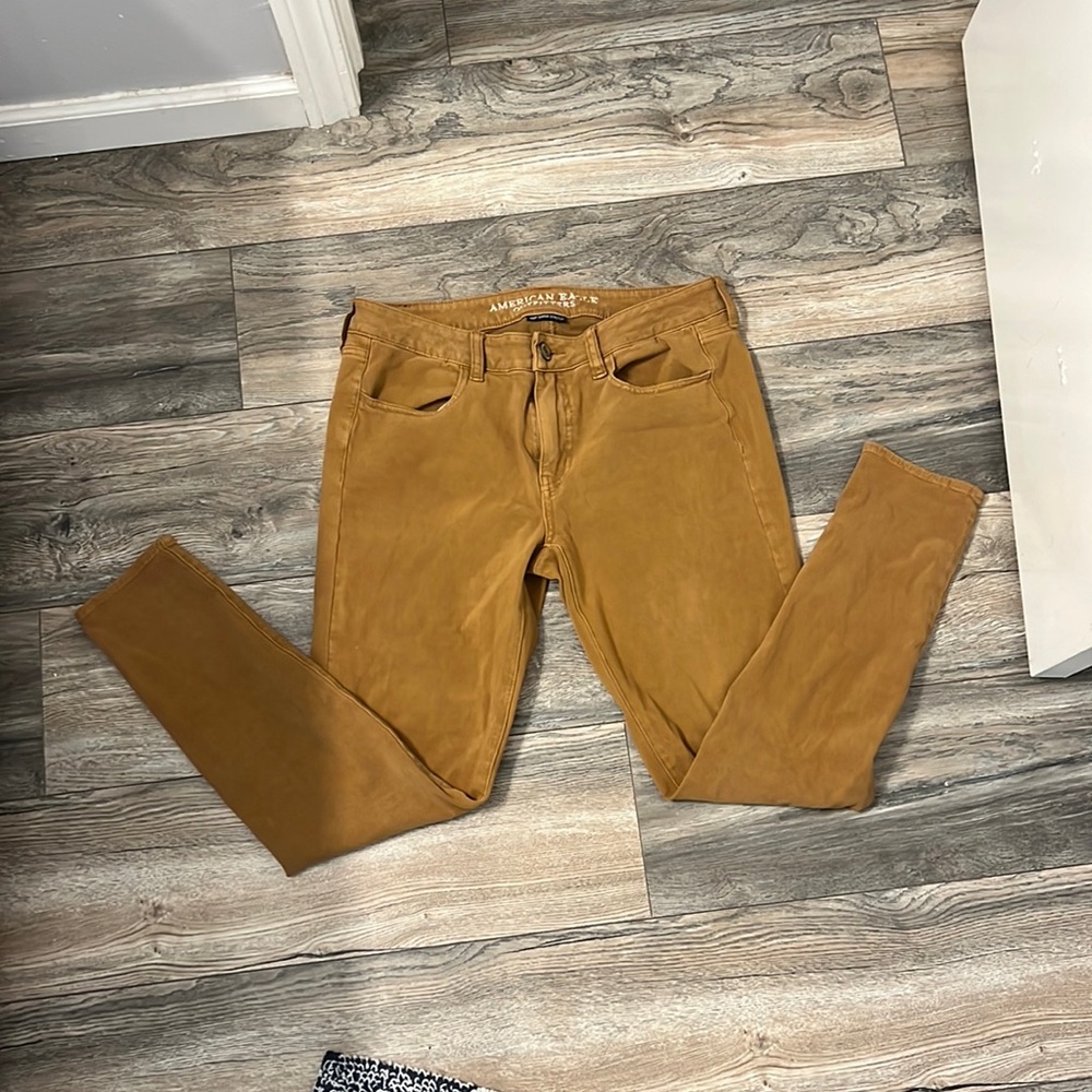 American Eagle 360 super stretch size 12 women’s jegging jeans. Carmel color.